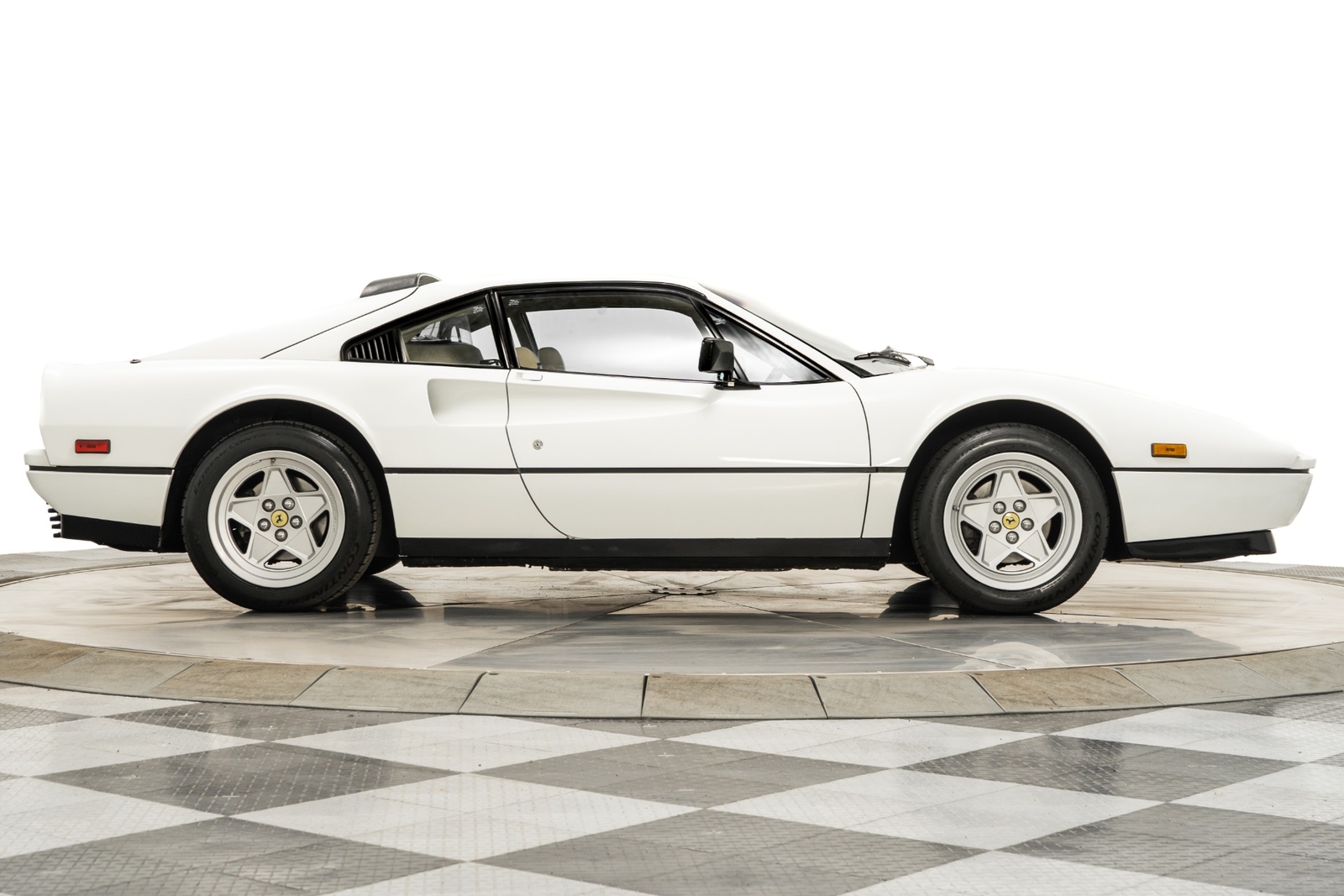 Ferrari-328-1988-2D-Coupe-35