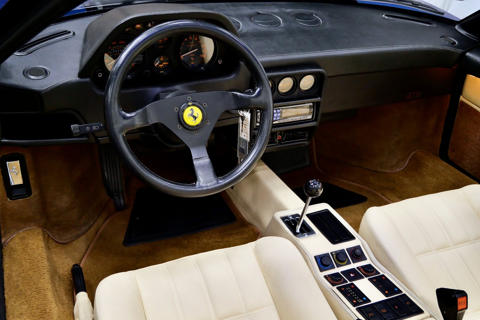 Ferrari-328-1989-2D-Coupe-11
