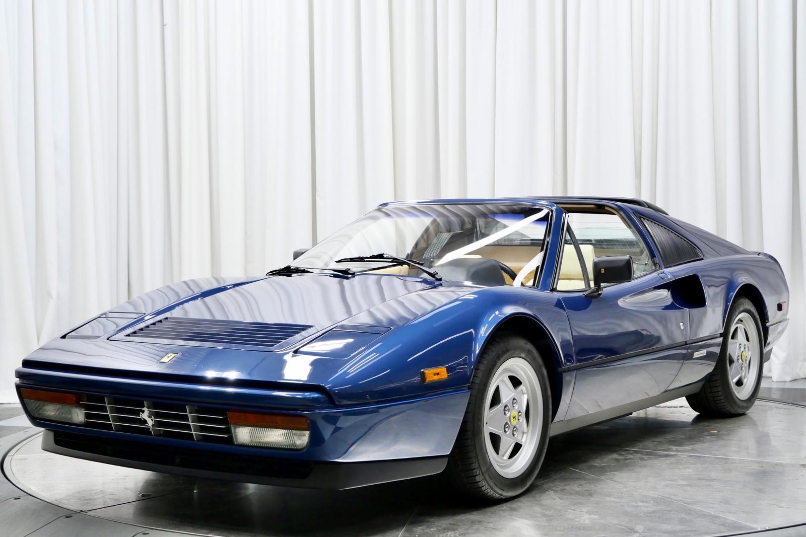 Ferrari-328-1989-2D-Coupe-3