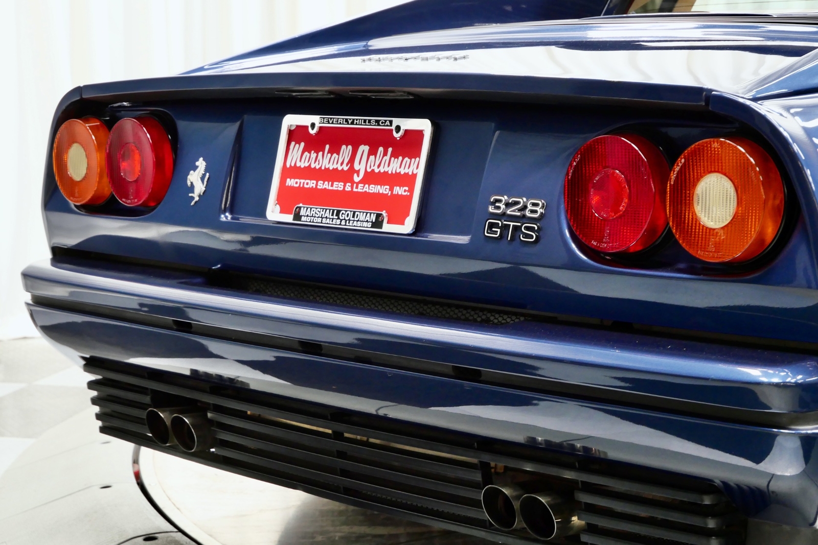Ferrari-328-1989-2D-Coupe-37