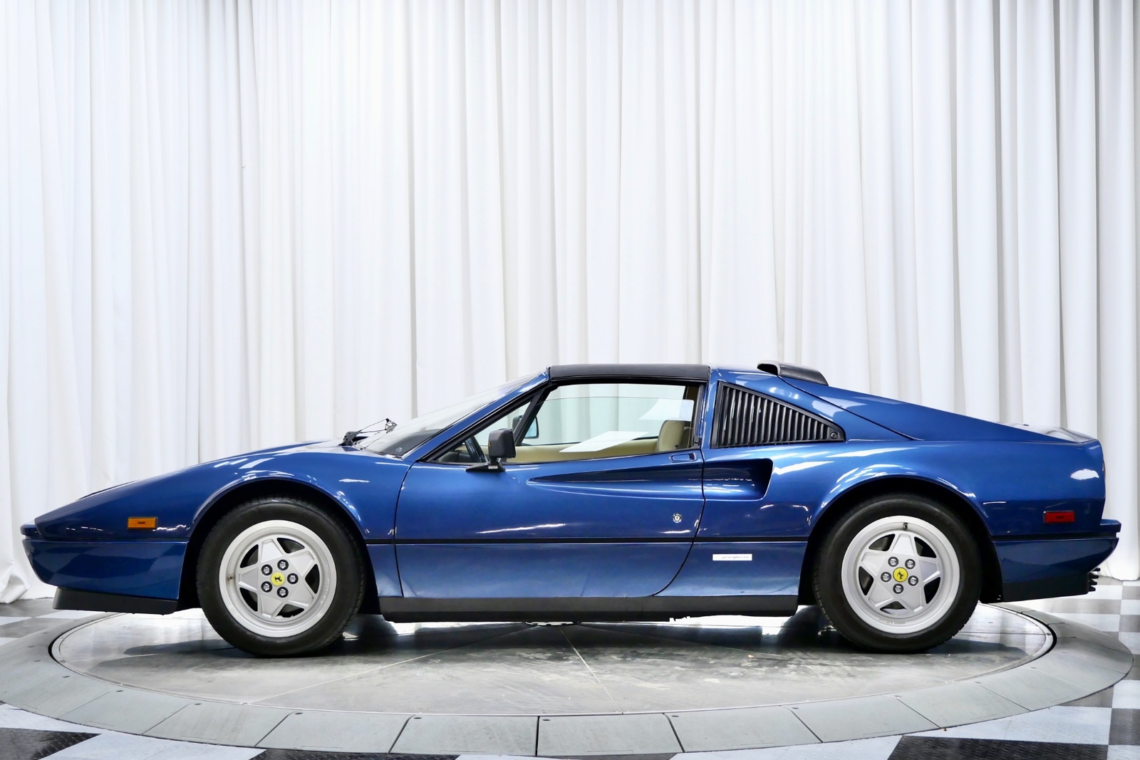 Ferrari-328-1989-2D-Coupe-4