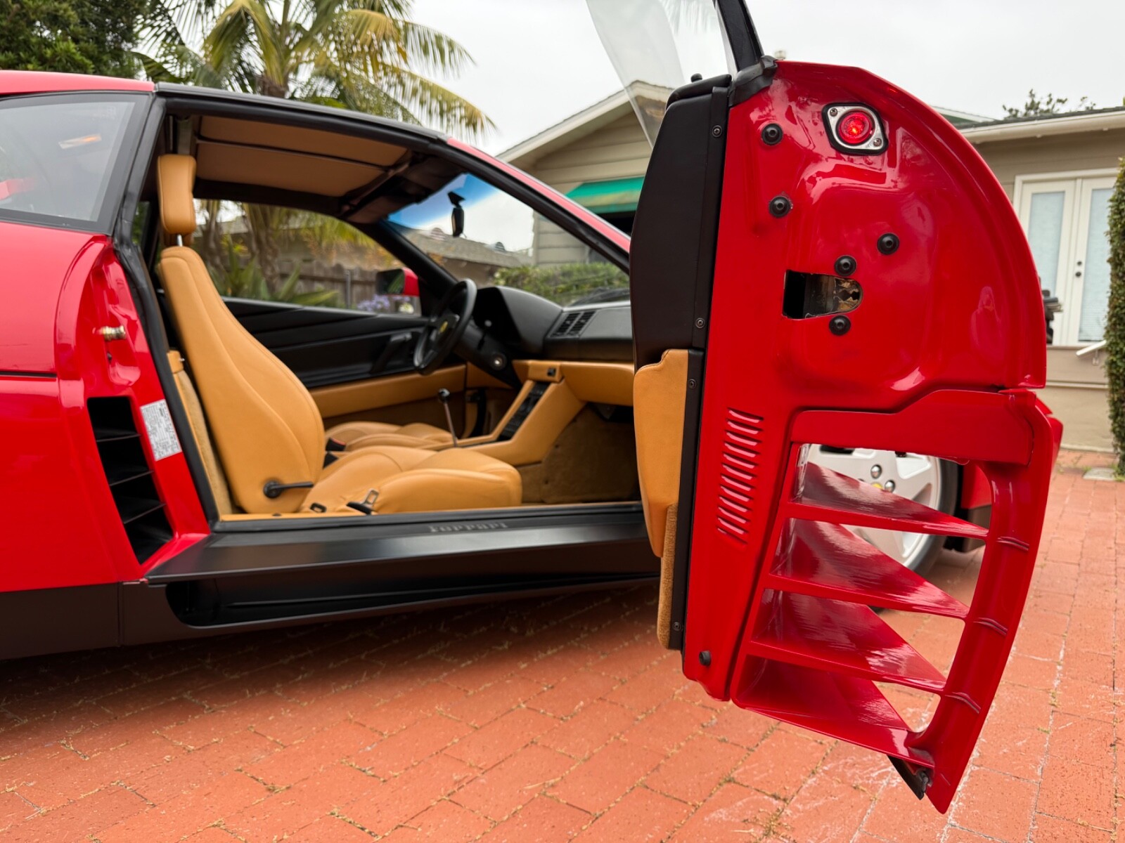 Ferrari-348-1990-Coupe-36