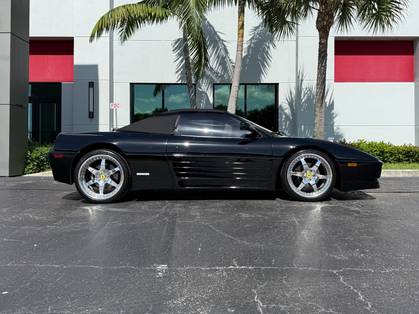 Ferrari-348-1995-Convertible-24