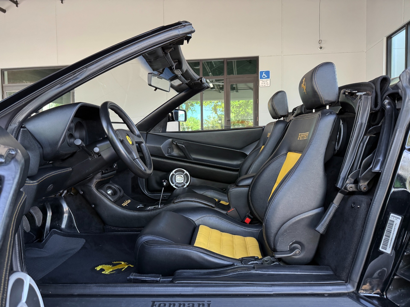 Ferrari-348-1995-Convertible-27