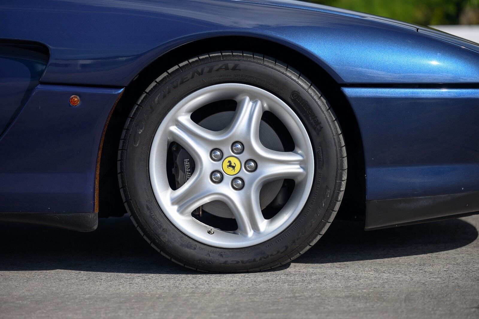 Ferrari-456-1994-Coupe-16