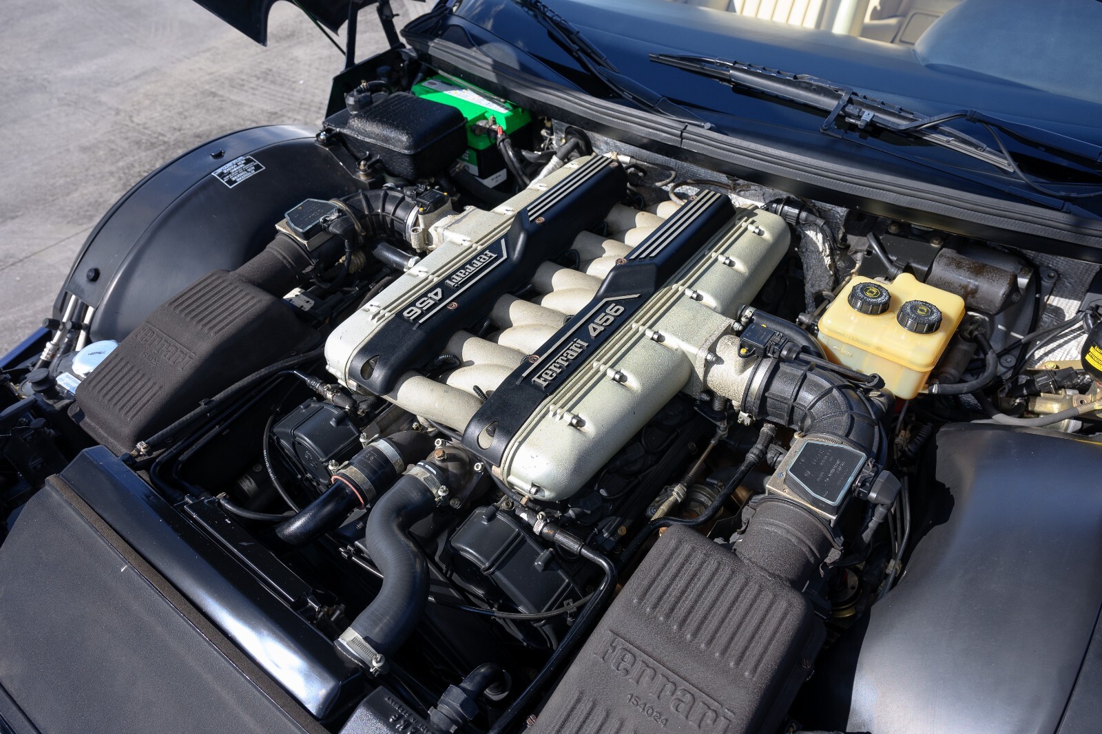 Ferrari-456-1994-Coupe-21