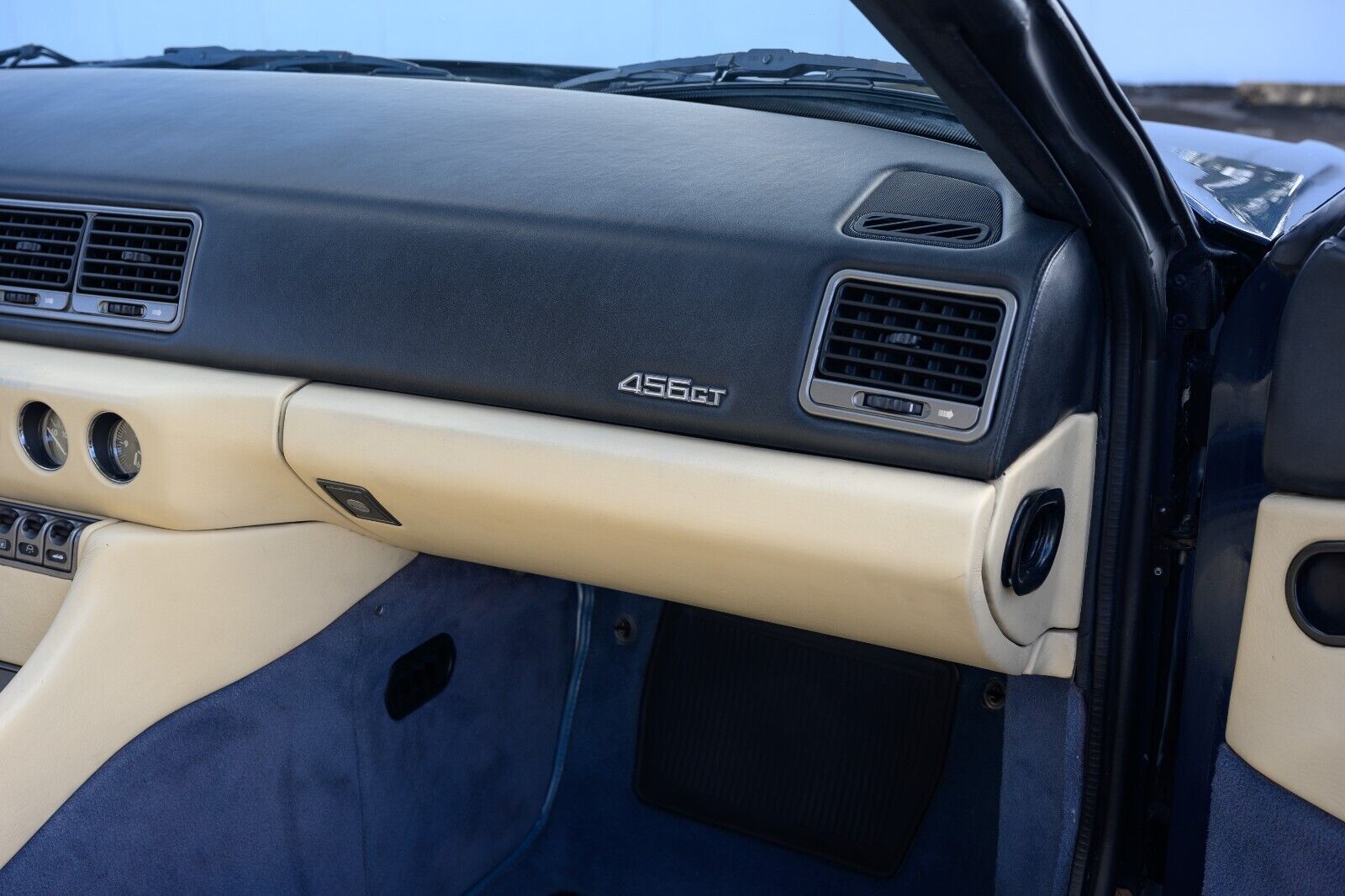 Ferrari-456-1994-Coupe-31