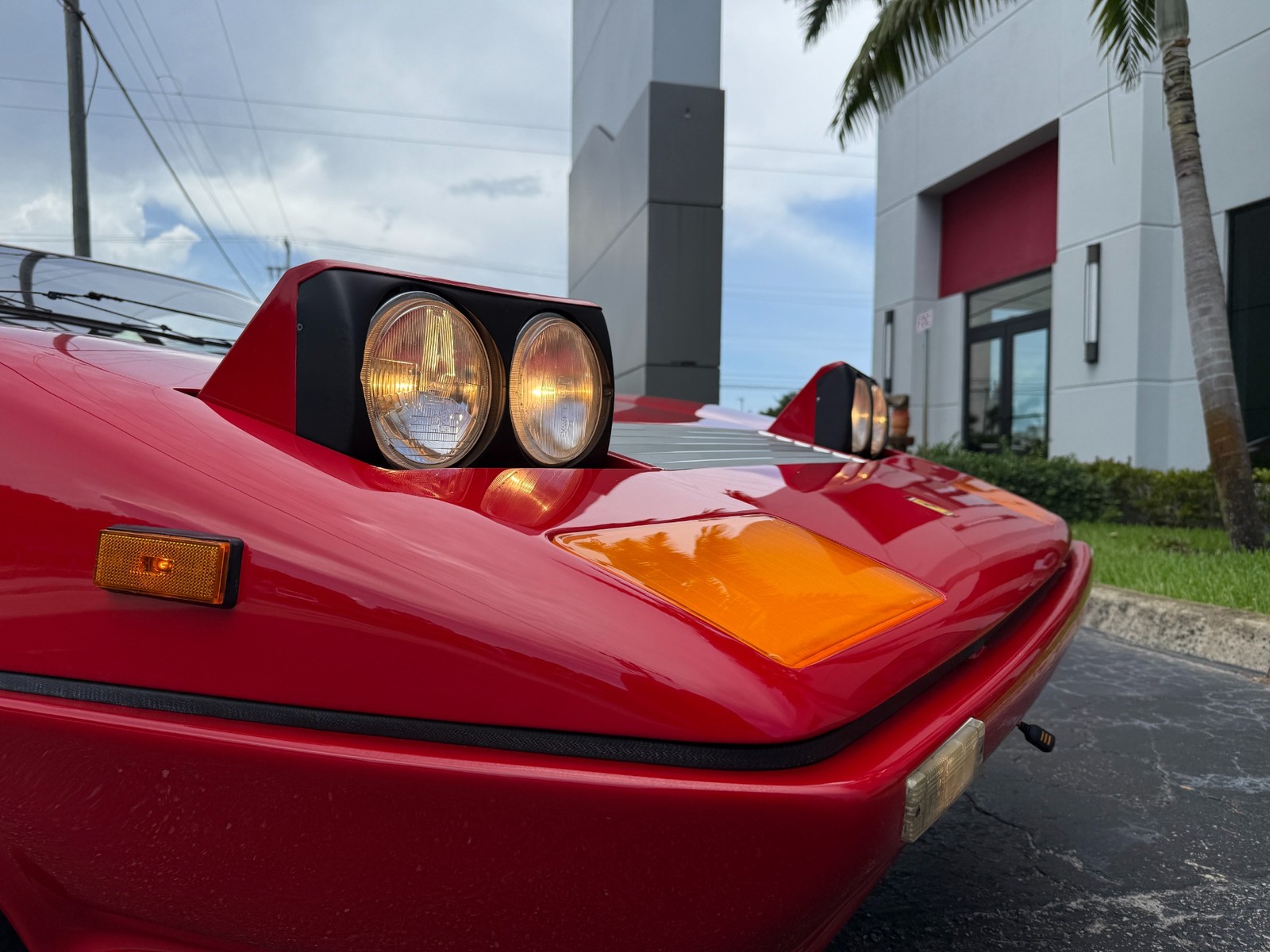 Ferrari-512-BBi-1984-Coupe-14