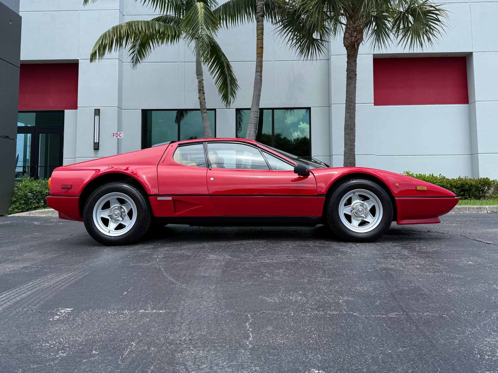 Ferrari-512-BBi-1984-Coupe-2
