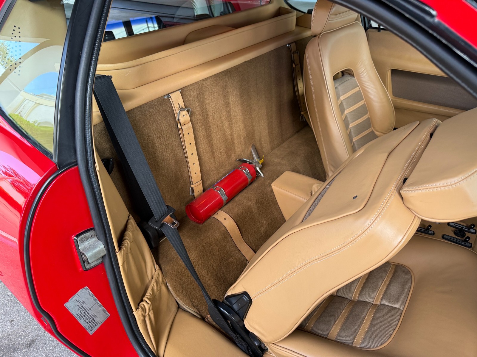 Ferrari-512-BBi-1984-Coupe-35