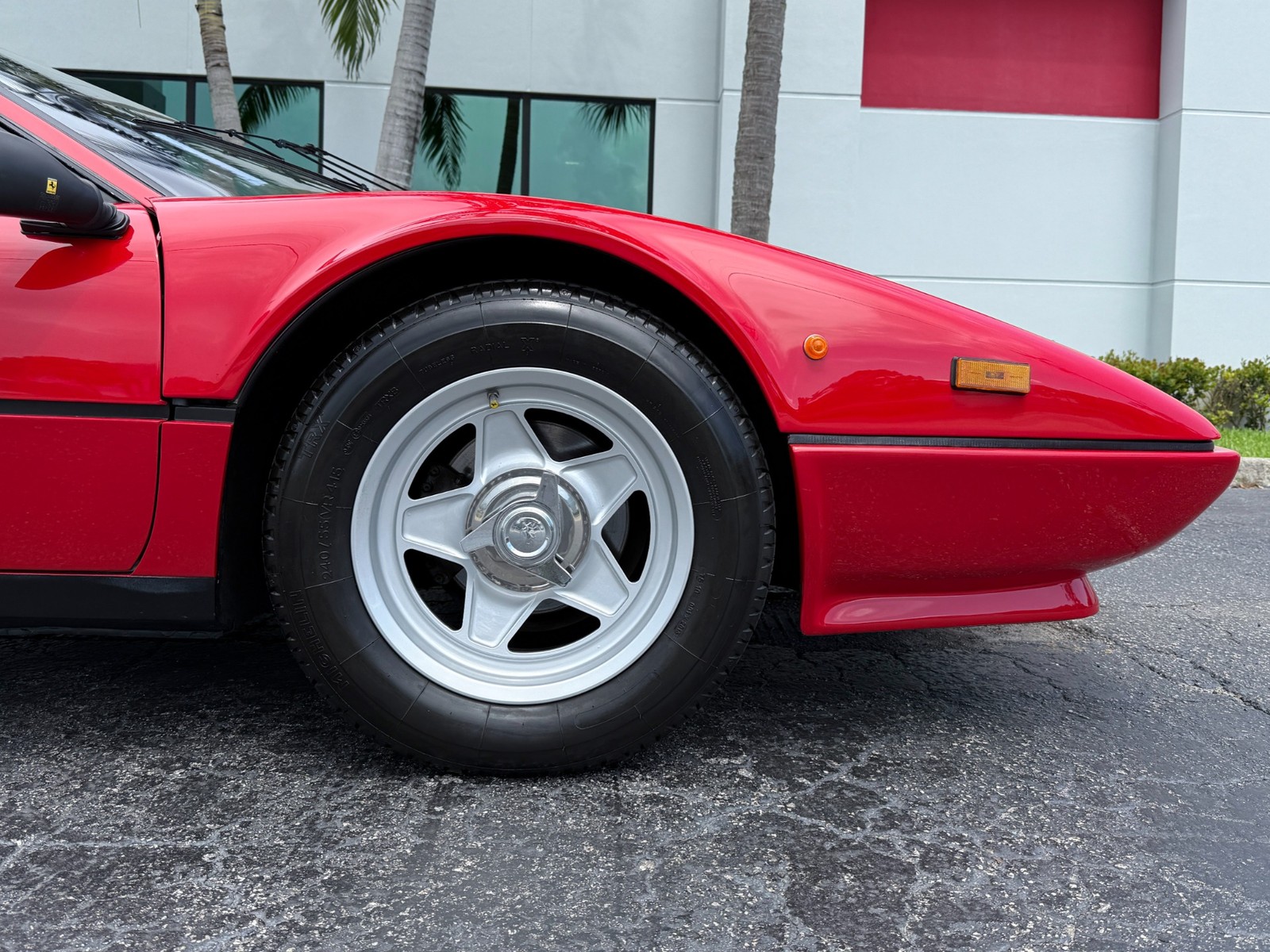 Ferrari-512-BBi-1984-Coupe-9