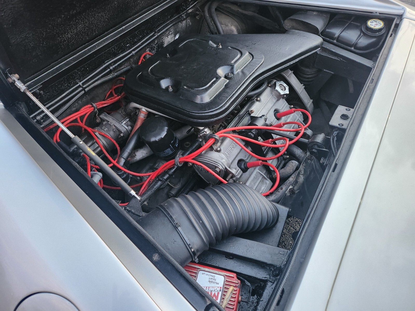 Ferrari-Dino-308-GT4-1975-Coupe-10
