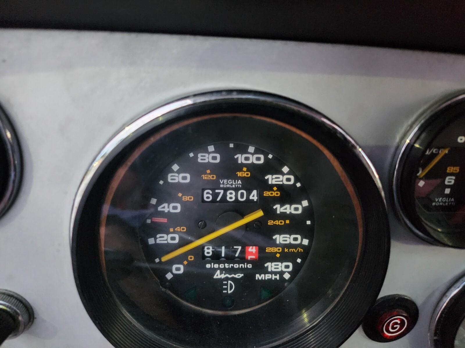 Ferrari-Dino-308-GT4-1975-Coupe-21