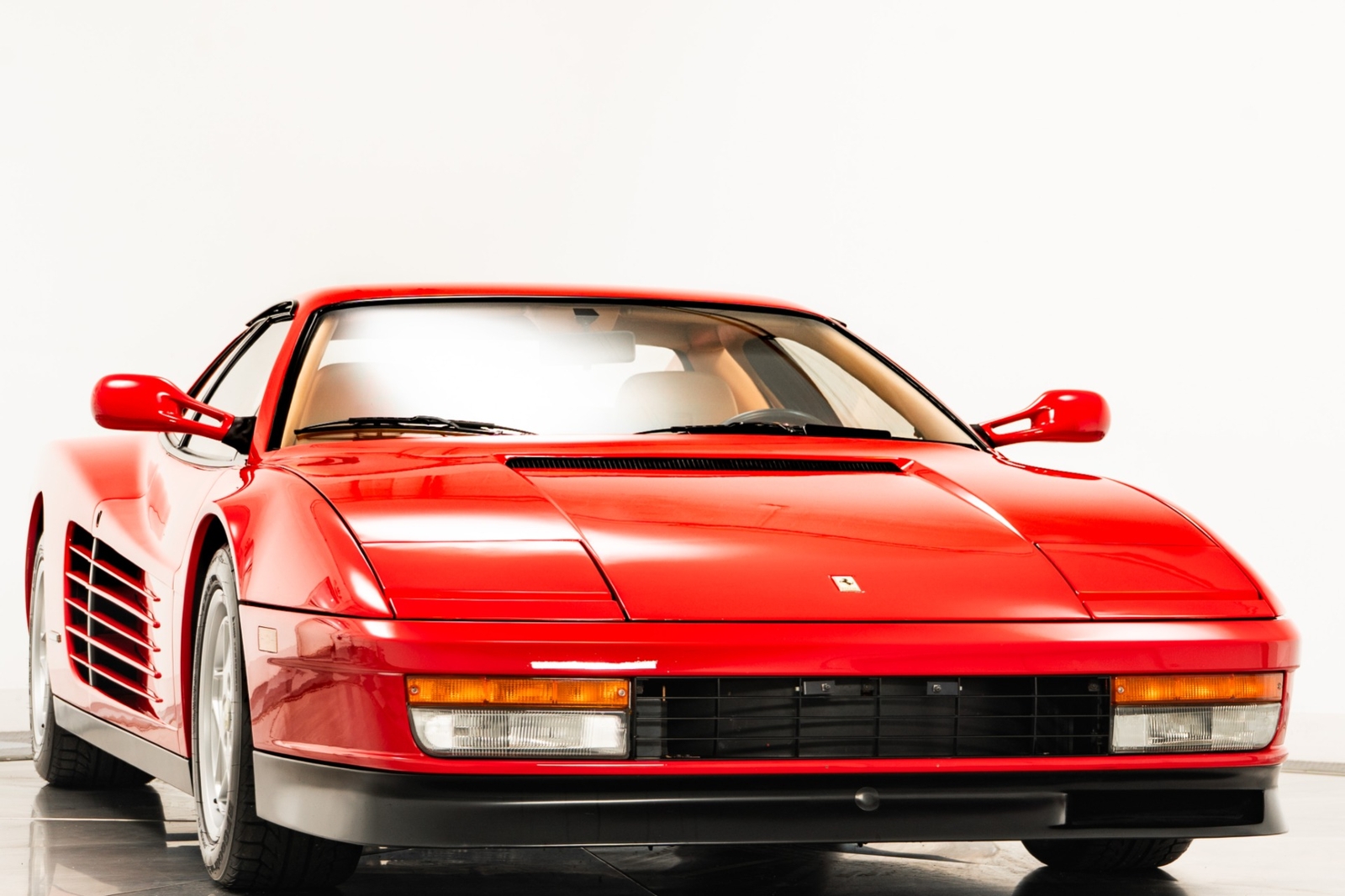 Ferrari-Testarossa-1990-2D-Coupe-1