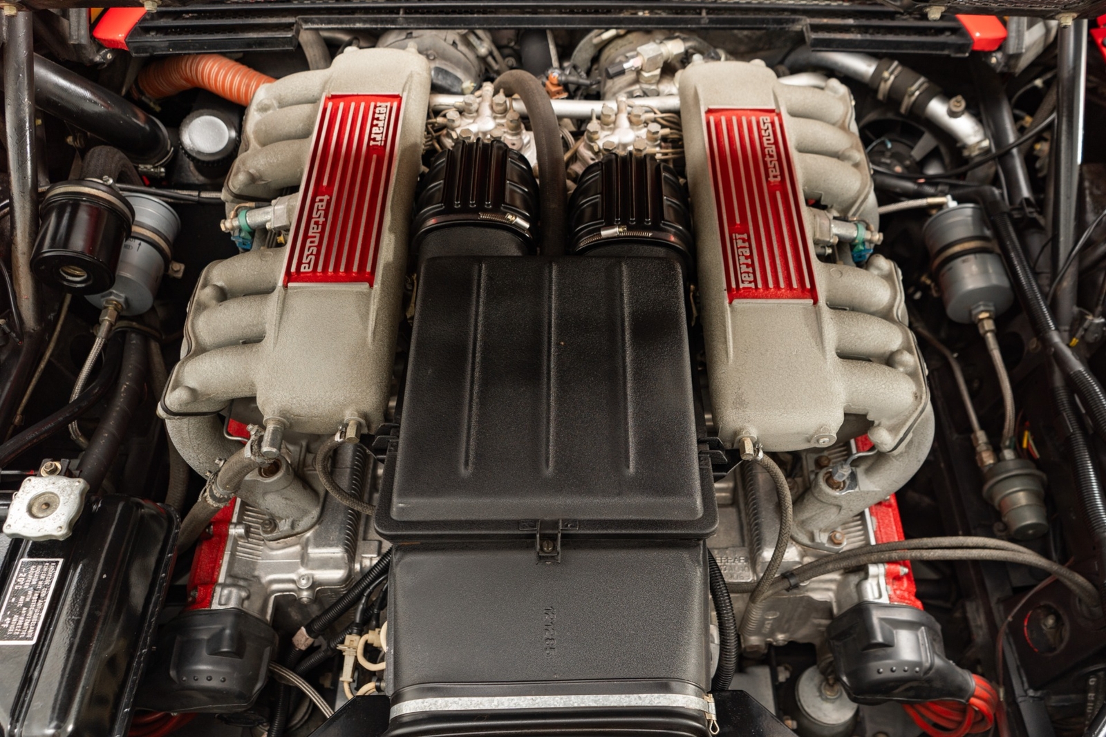 Ferrari-Testarossa-1990-2D-Coupe-10