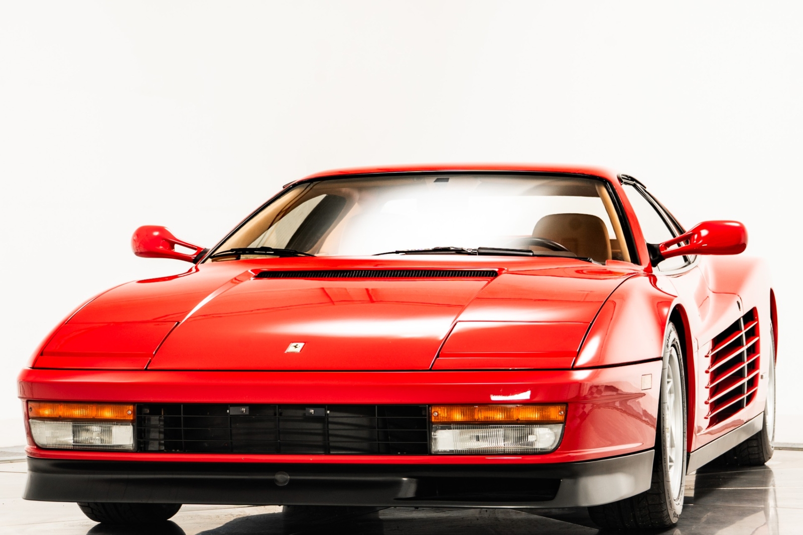 Ferrari-Testarossa-1990-2D-Coupe-3