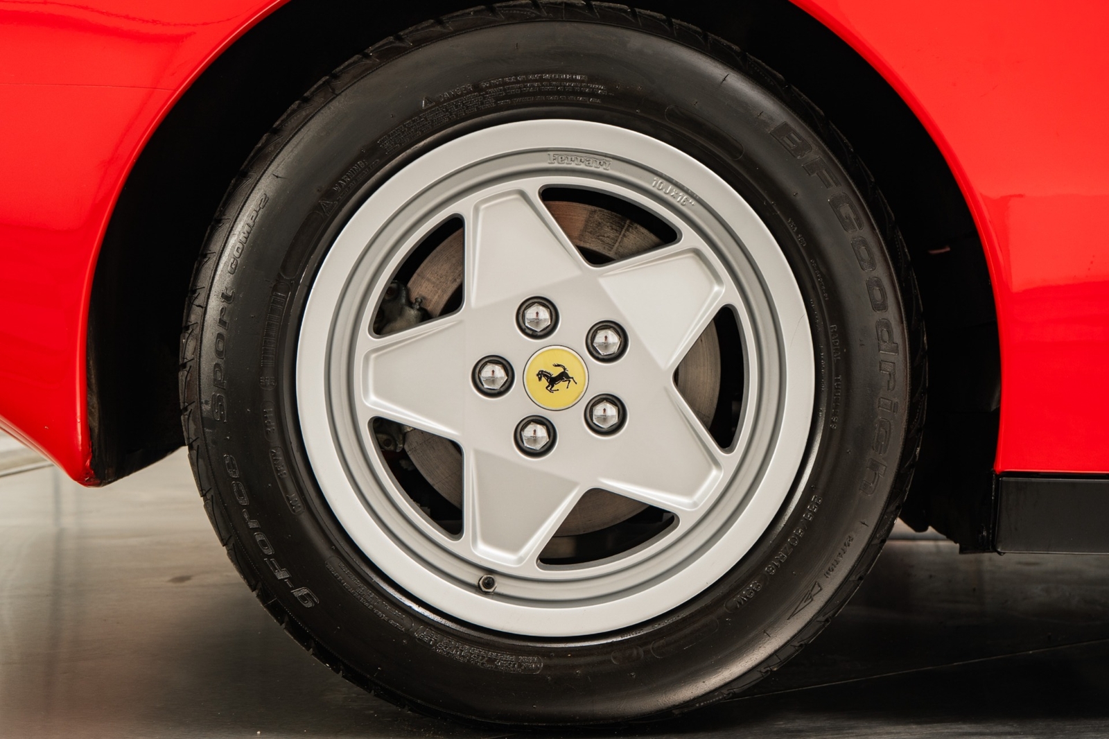 Ferrari-Testarossa-1990-2D-Coupe-31