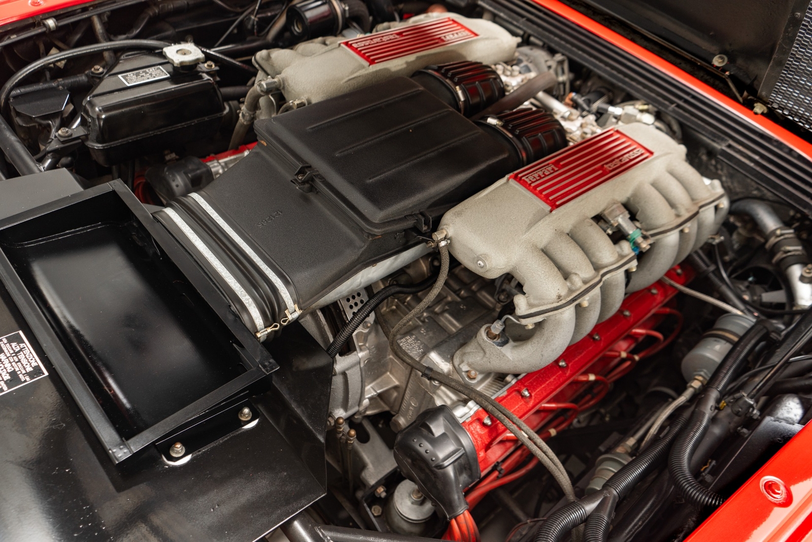 Ferrari-Testarossa-1990-2D-Coupe-33