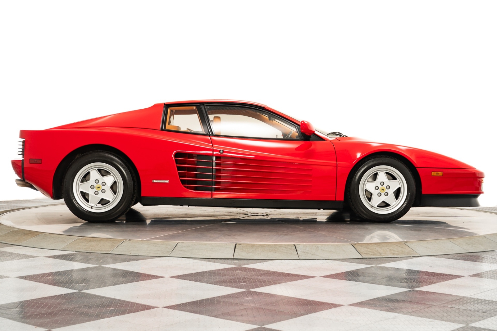 Ferrari-Testarossa-1990-2D-Coupe-35