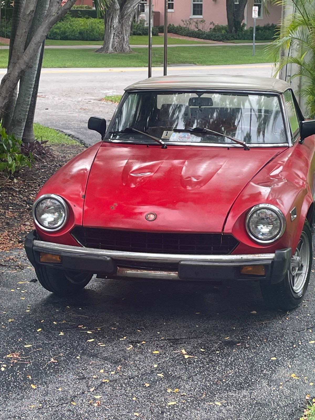 Fiat-124-Spider-1978-Convertible
