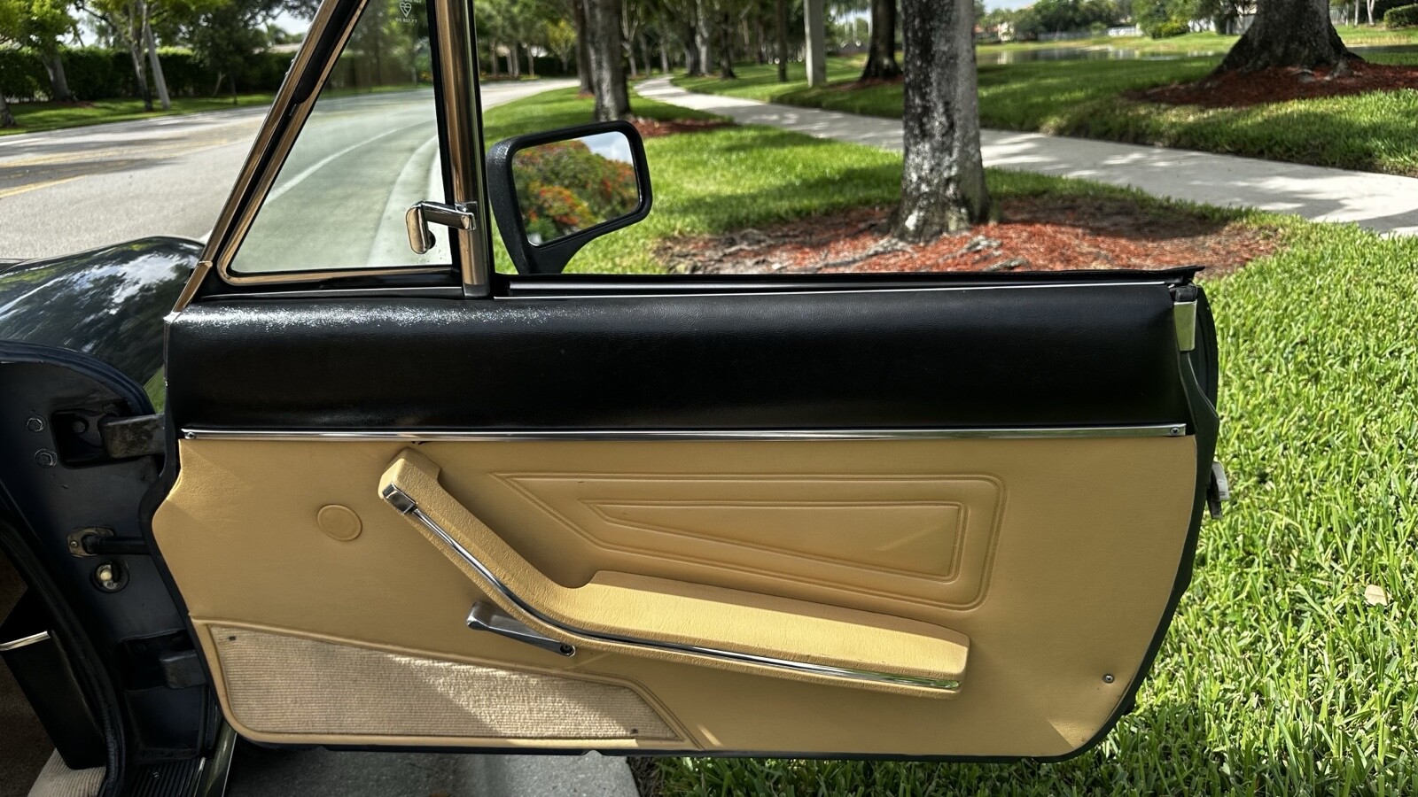 Fiat-124-Spider-1980-27