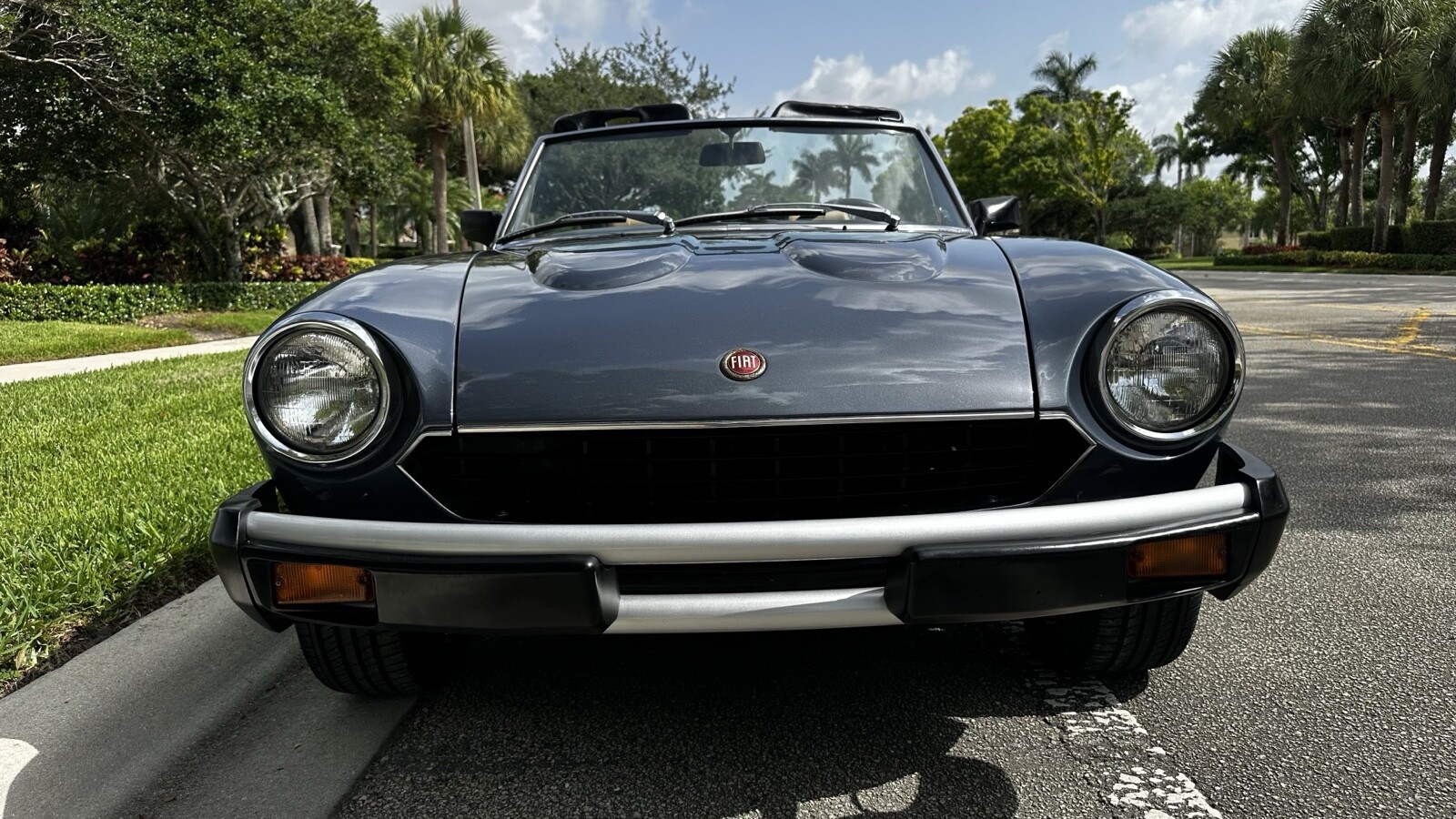 Fiat-124-Spider-1980-7