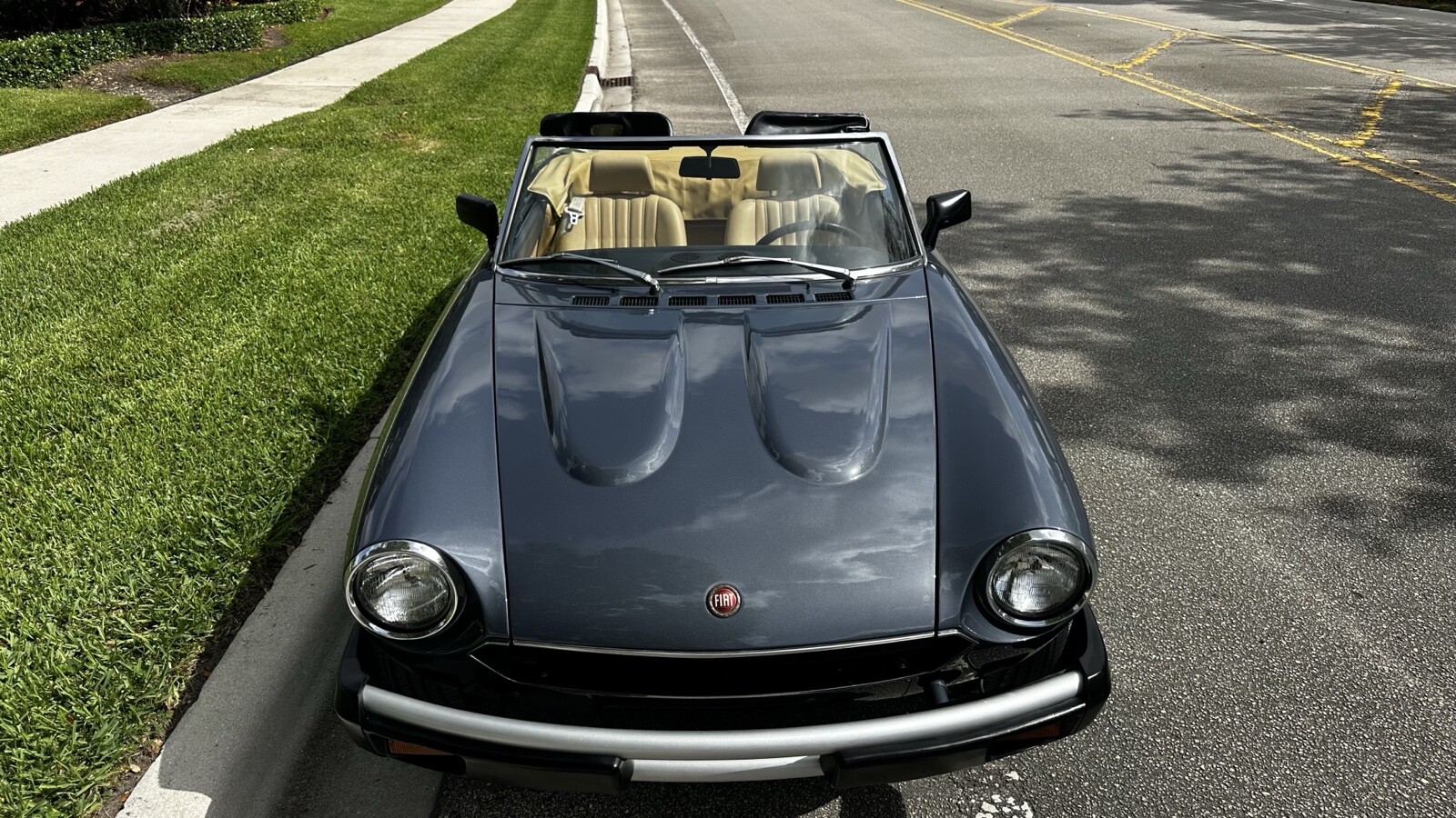 Fiat-124-Spider-1980-8