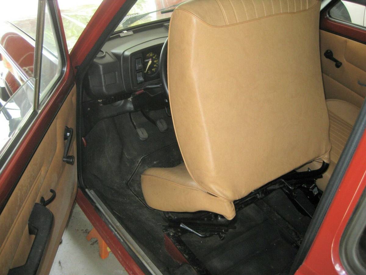 Fiat-128-1977-13
