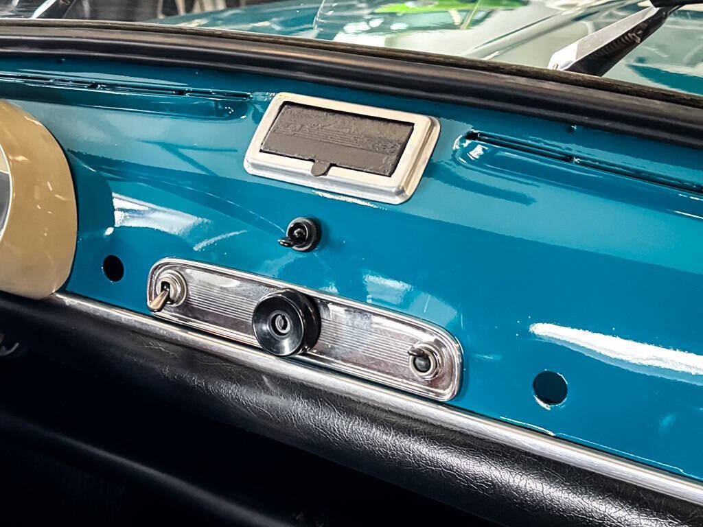 Fiat-600D-1969-Coupe-28