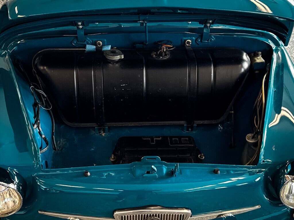 Fiat-600D-1969-Coupe-33