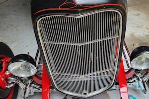 Ford-1932-black-3