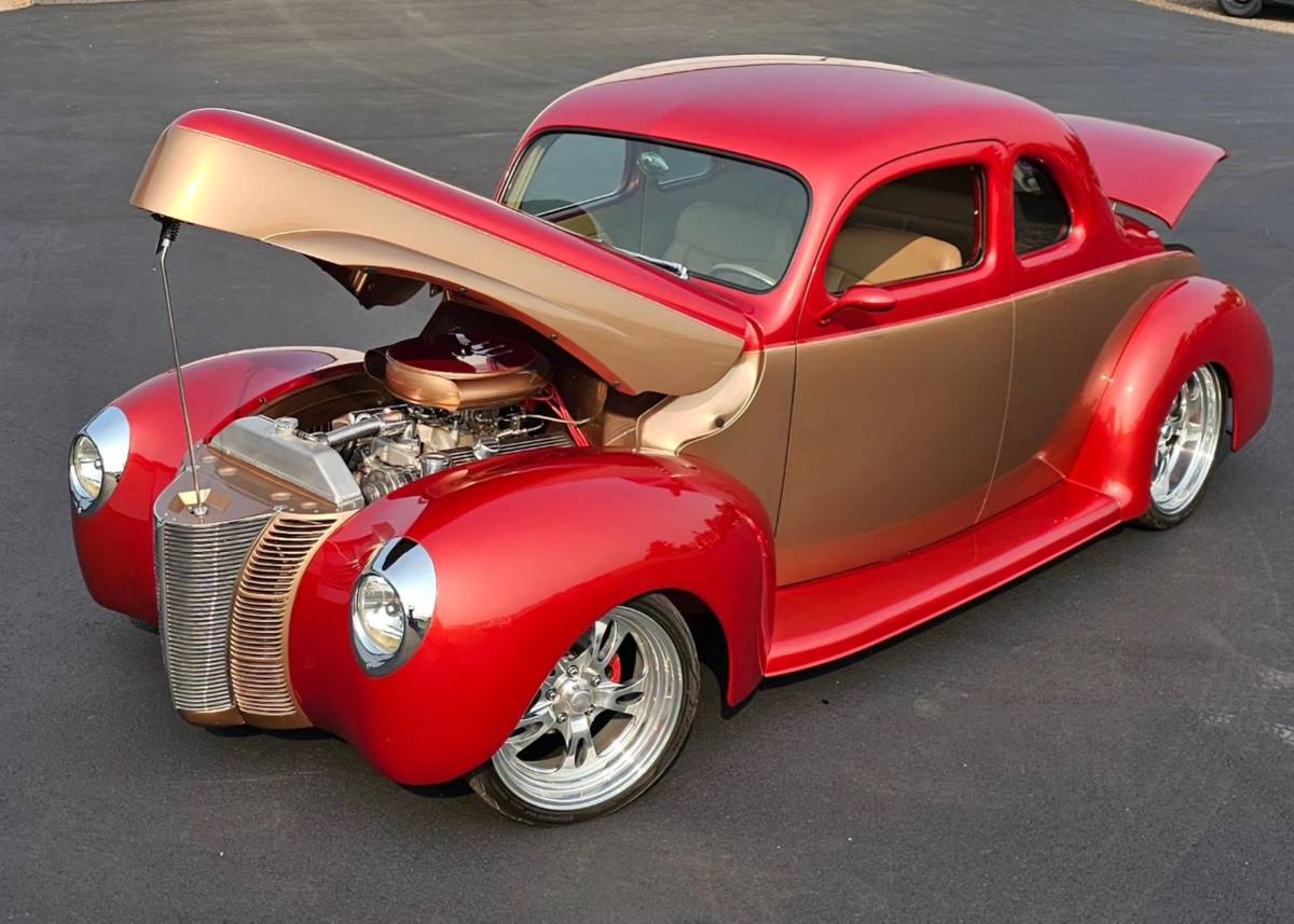 Ford   1940 custom