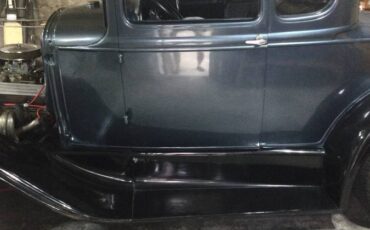 Ford-5-window-coupe-1931-blue