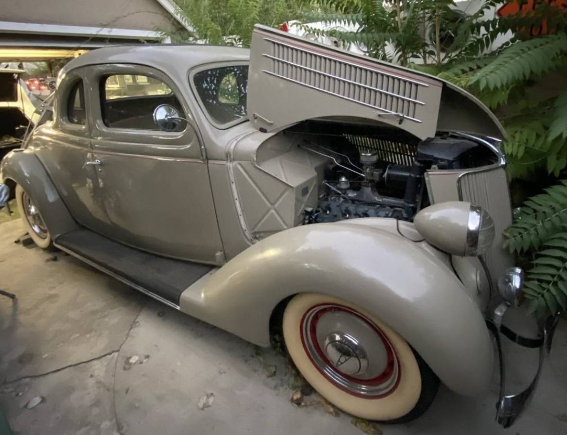 Ford 5 window coupe  1936 brown