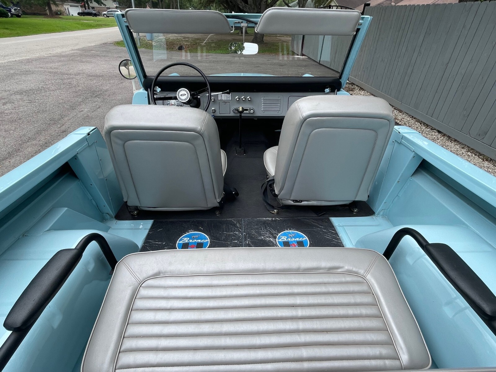 Ford-Bronco-1966-21