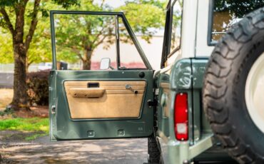 Ford-Bronco-1966-21