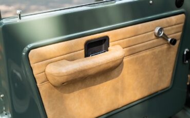 Ford-Bronco-1966-23