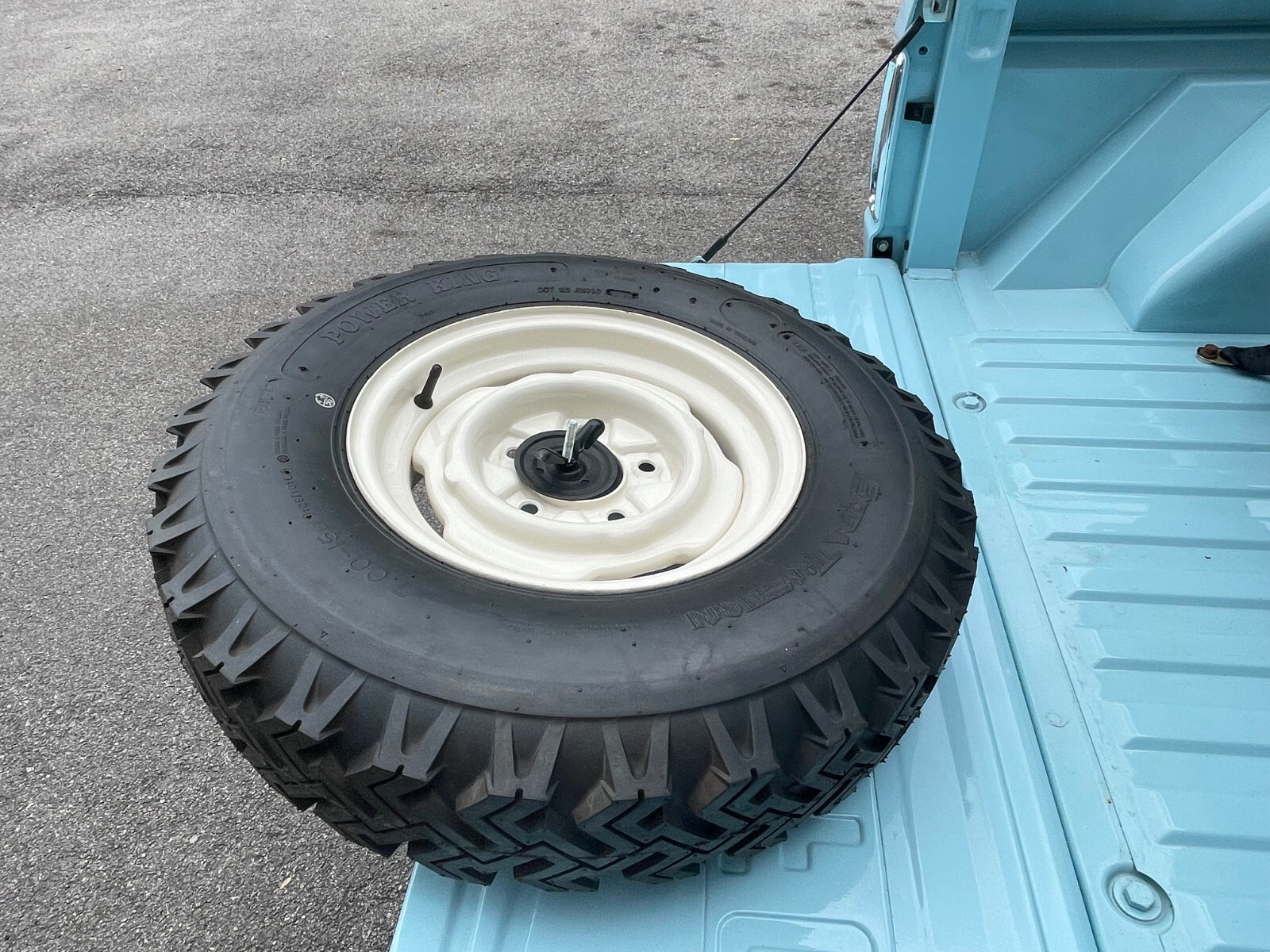 Ford-Bronco-1966-24