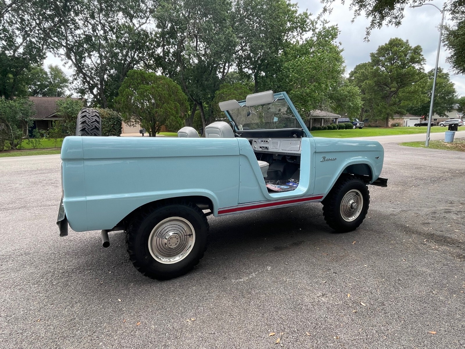 Ford-Bronco-1966-8