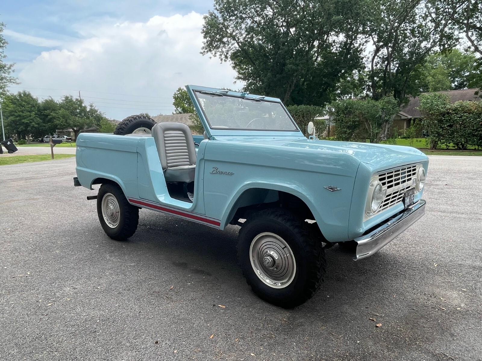 Ford-Bronco-1966-9