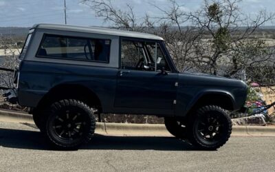 Ford Bronco  1966 grey