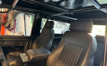Ford-Bronco-1966-grey-5