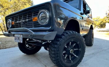 Ford-Bronco-1966-grey-8