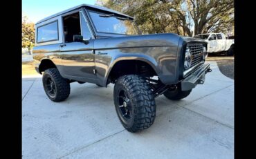 Ford-Bronco-1966-grey-9
