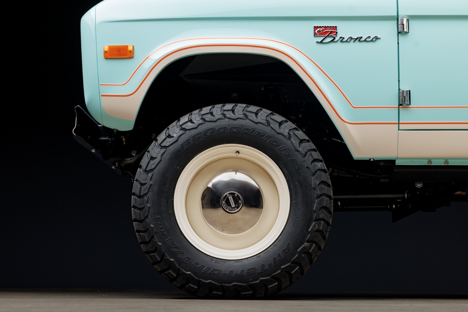 Ford-Bronco-1967-23