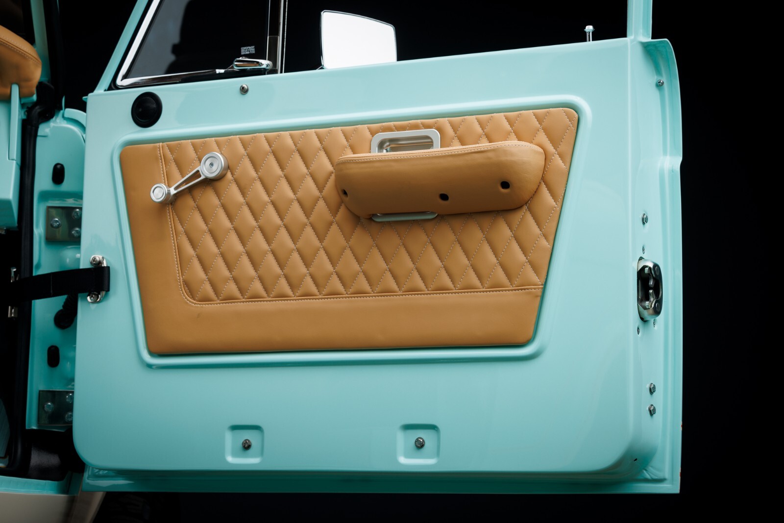 Ford-Bronco-1967-36