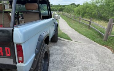 Ford-Bronco-1967-custom-3