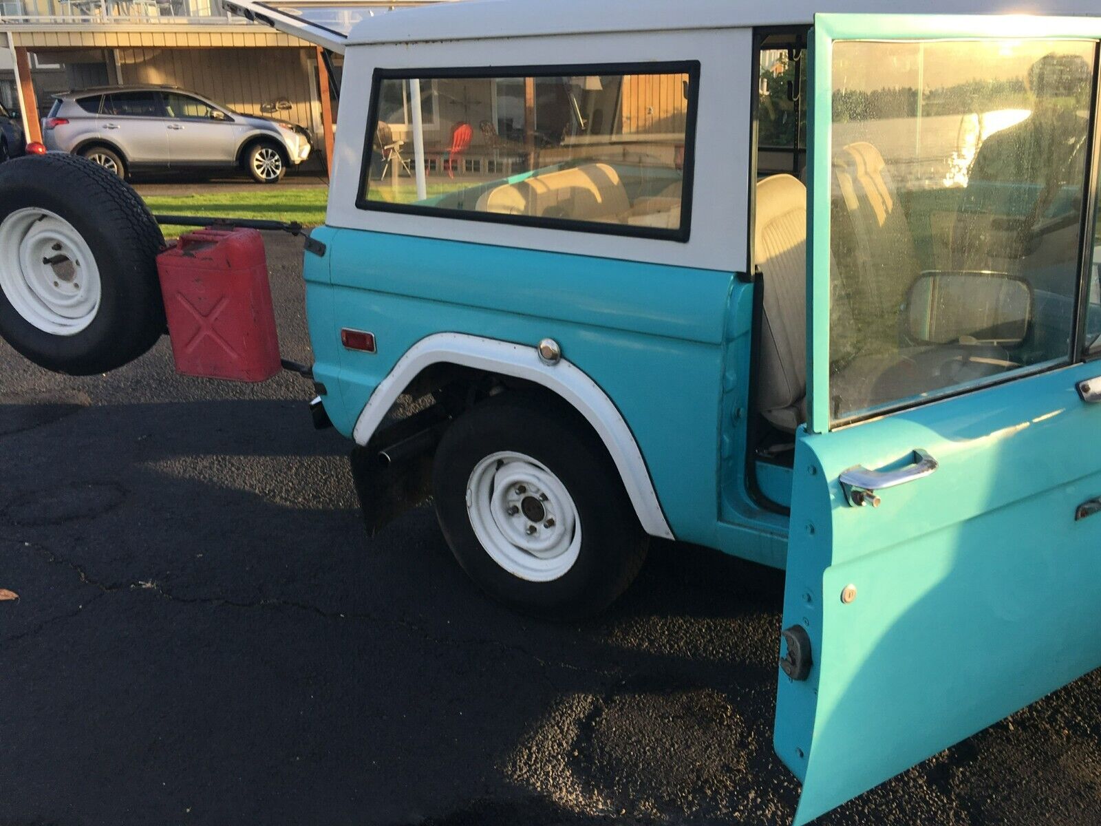 Ford-Bronco-1968-12