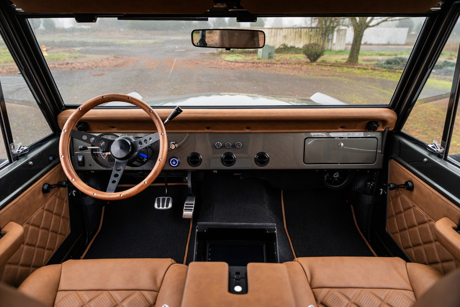Ford-Bronco-1969-17