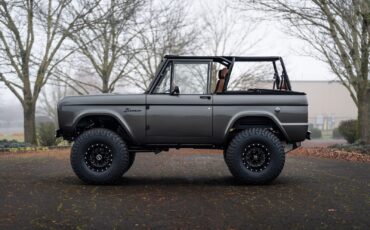 Ford-Bronco-1969-3